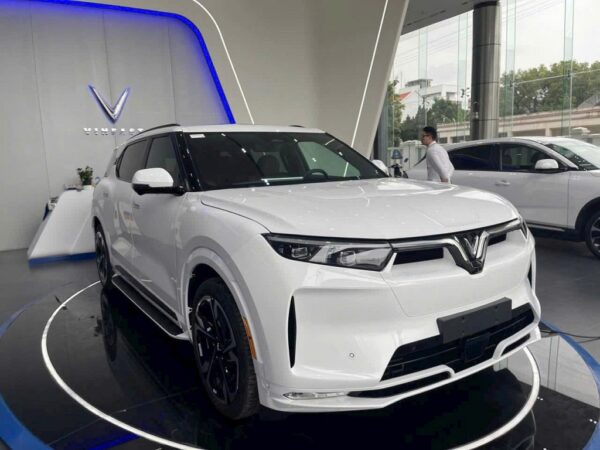 VinFast VF 9